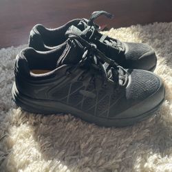 Women’s Steel toes Shoes 