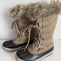 Women’s Sorel Snowboots Size 8