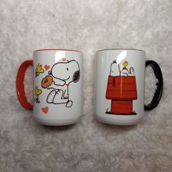 Adorable New Snoopy mugs (Never Used)