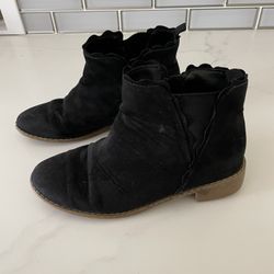 Girls Black Booties Size 2
