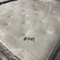 Queen Size Pillow Top