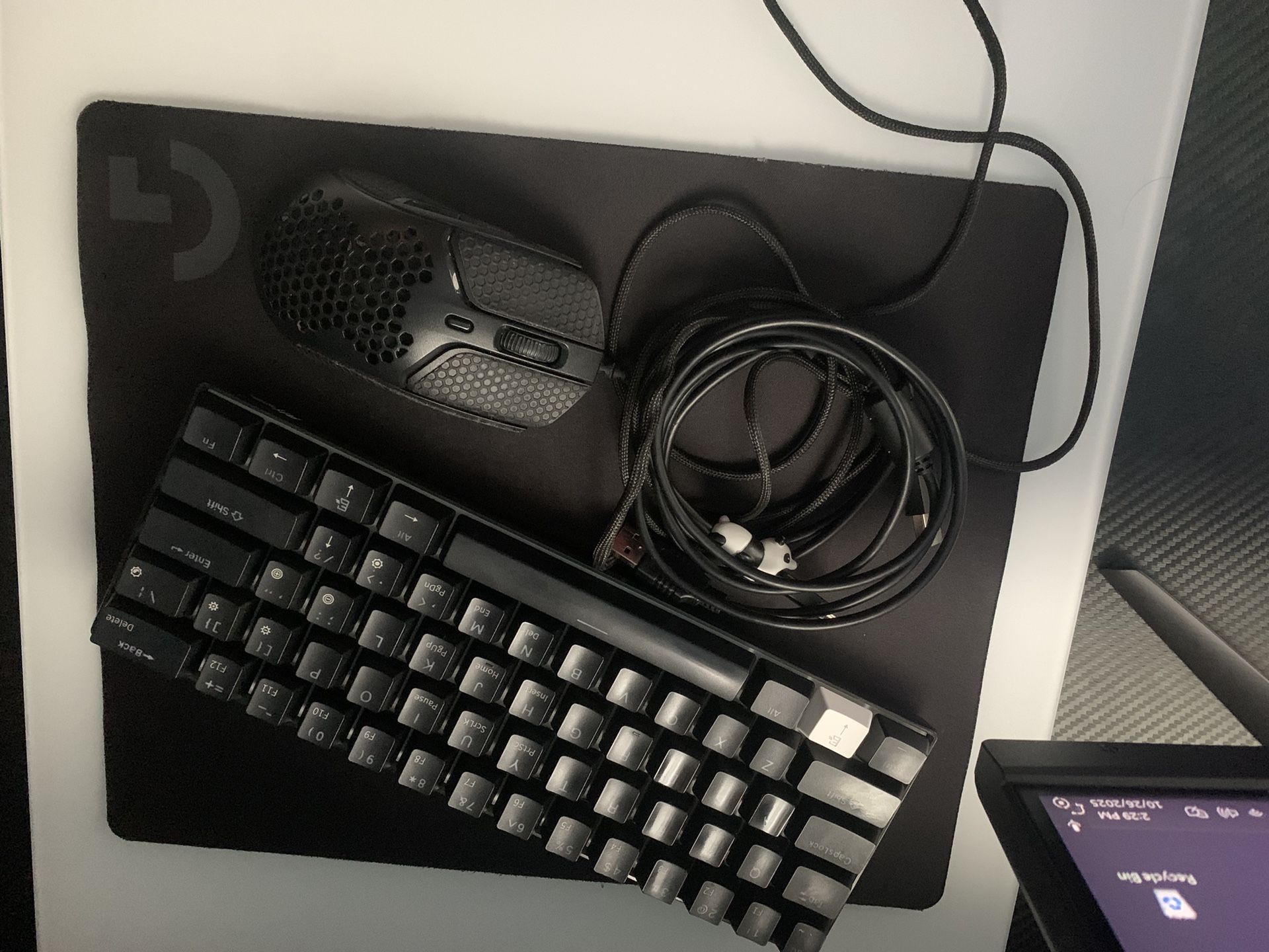 keyboard and mouse 