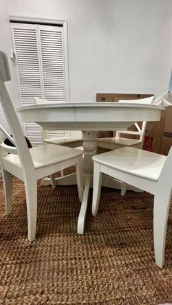 Chairs-  Sillas