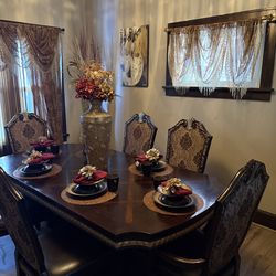 Dinette with 6 chairs