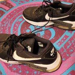 Nike Women's 9.5