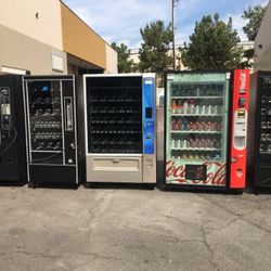 SODA AND SNACK VENDING MACHINE
