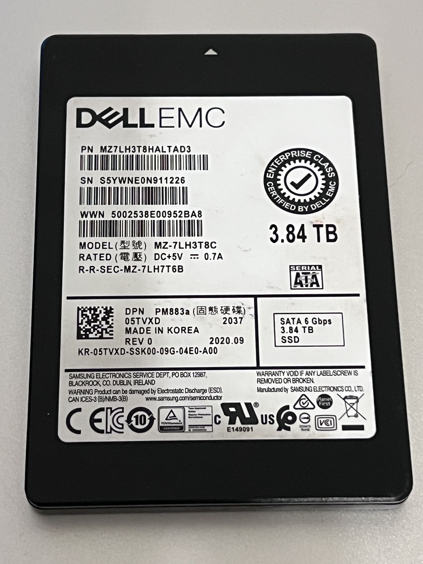Dell EMC 3.84TB 6Gbps SATA 2.5'' Internal SSD GEN14 MZ-7LH3T8C