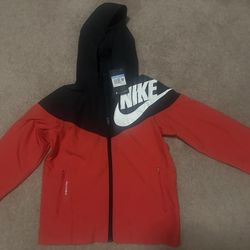 New Nike Windbreaker Size M (kids)