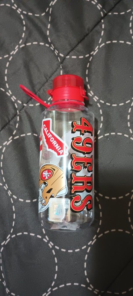 NFL San Francisco 49ers Reusable 16.6oz Plastic Water Bottle MRL Sports (New)