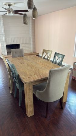 Dinning table and 6 chairs