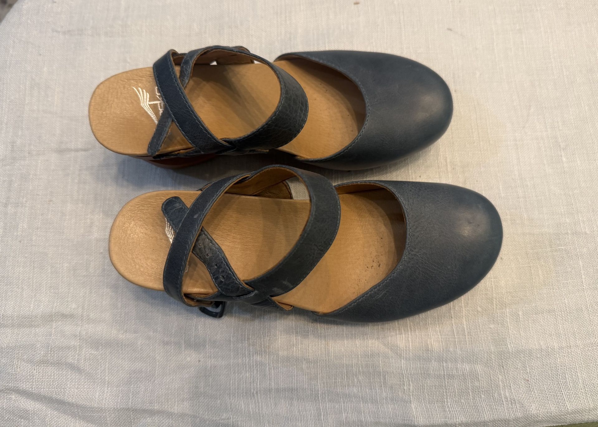 Dansko Womens Leather Thea Closed Toe Heel Strap Clogs SIZE 6