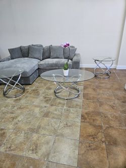 Mr. Hood's Furniture 