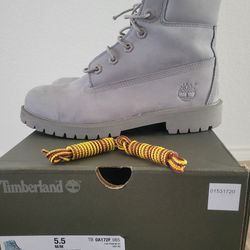 Timberland Hiking Boots  - Size 5.5