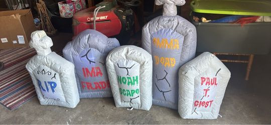Inflatable tombstones