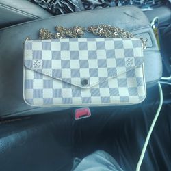 LOUIS VUITTON - Felicie Pochette Damier Azur
