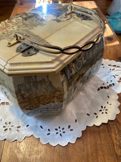 Vintage 1970 Box Purse