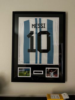 Jersey frame display case