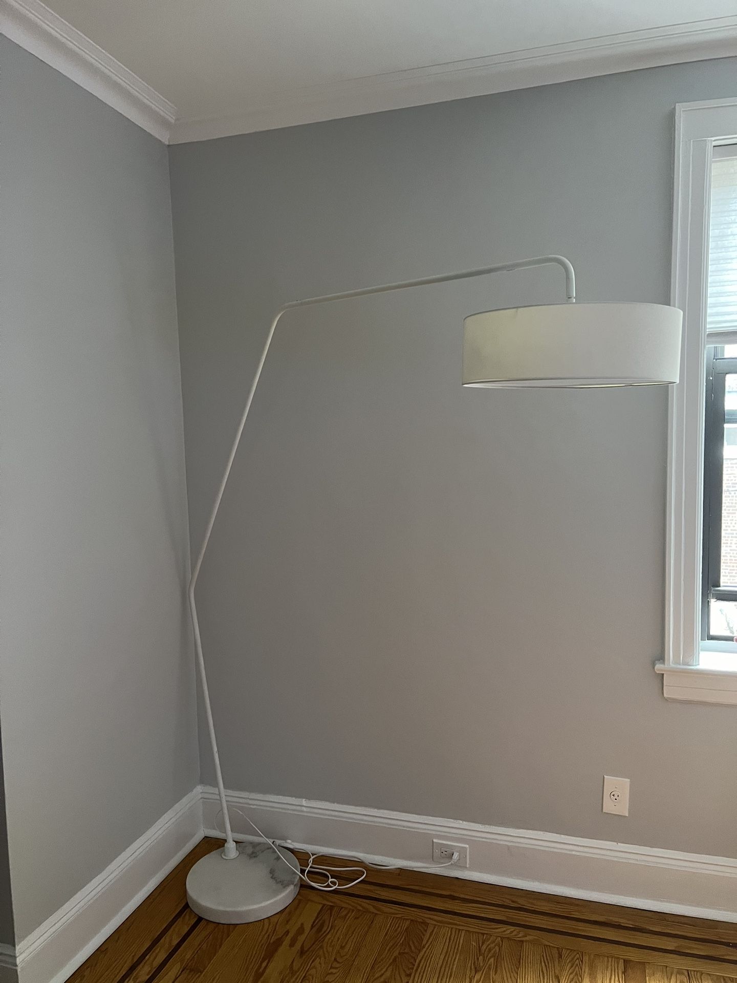 Article ‘Heron’ Floor Lamp