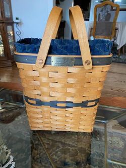 Longaberger Collections Membership Basket