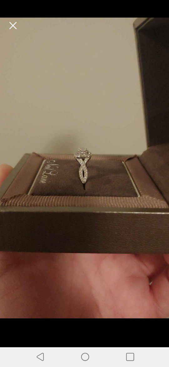 Neil Lane Round Diamond Engagement Ring 7/8 ct tw 14K White Gold