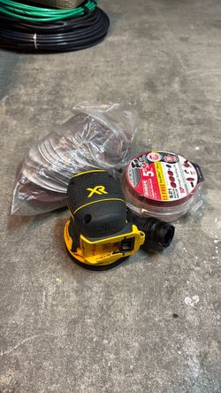 DEWALT 20V MAX Orbital Sander