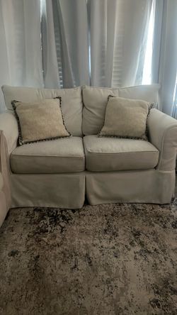 Love Seat 