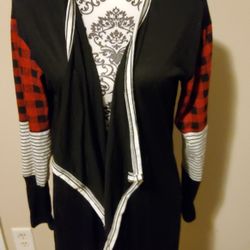 Grace and Emma Black Multi Print Cardigan Size Small/Medium 
