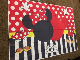 5ft x 83 1/2” Mickey/minnie banner