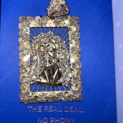 10 karat solid, gold pendant