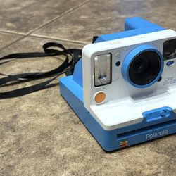 Polaroid OneStep 2 Camera
