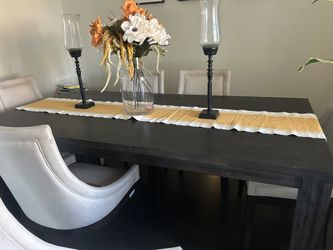 Dining Room Table W/ Chairs 