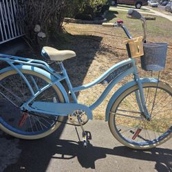 women Bike Huffy Size 26 $150