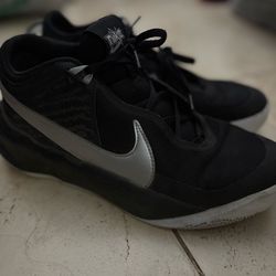 Boy Nike team hustle D 10