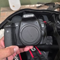 Canon EOS  60D Camera and Lens