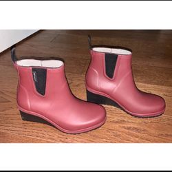 Tretorn Womens Red Wedge Heel Rubber Rain Boot Shoes, Size 5