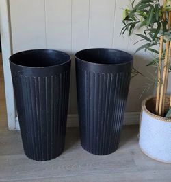 Plastic planters