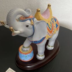 Lenox Carousel Collection- Elephant 
