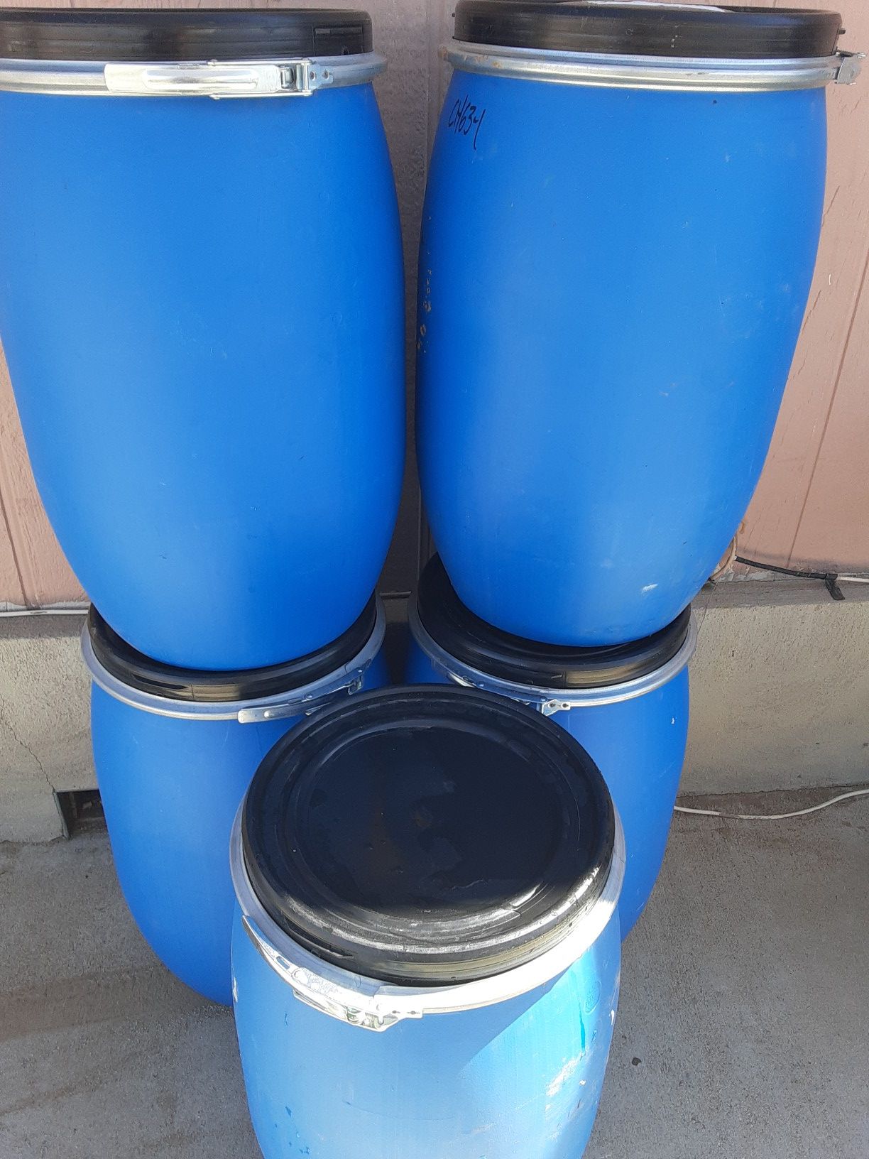 15 gallons barrels