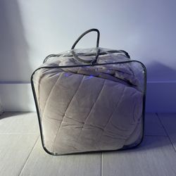 Sharper Image Weighted Blanket 20 Lb. Tan
