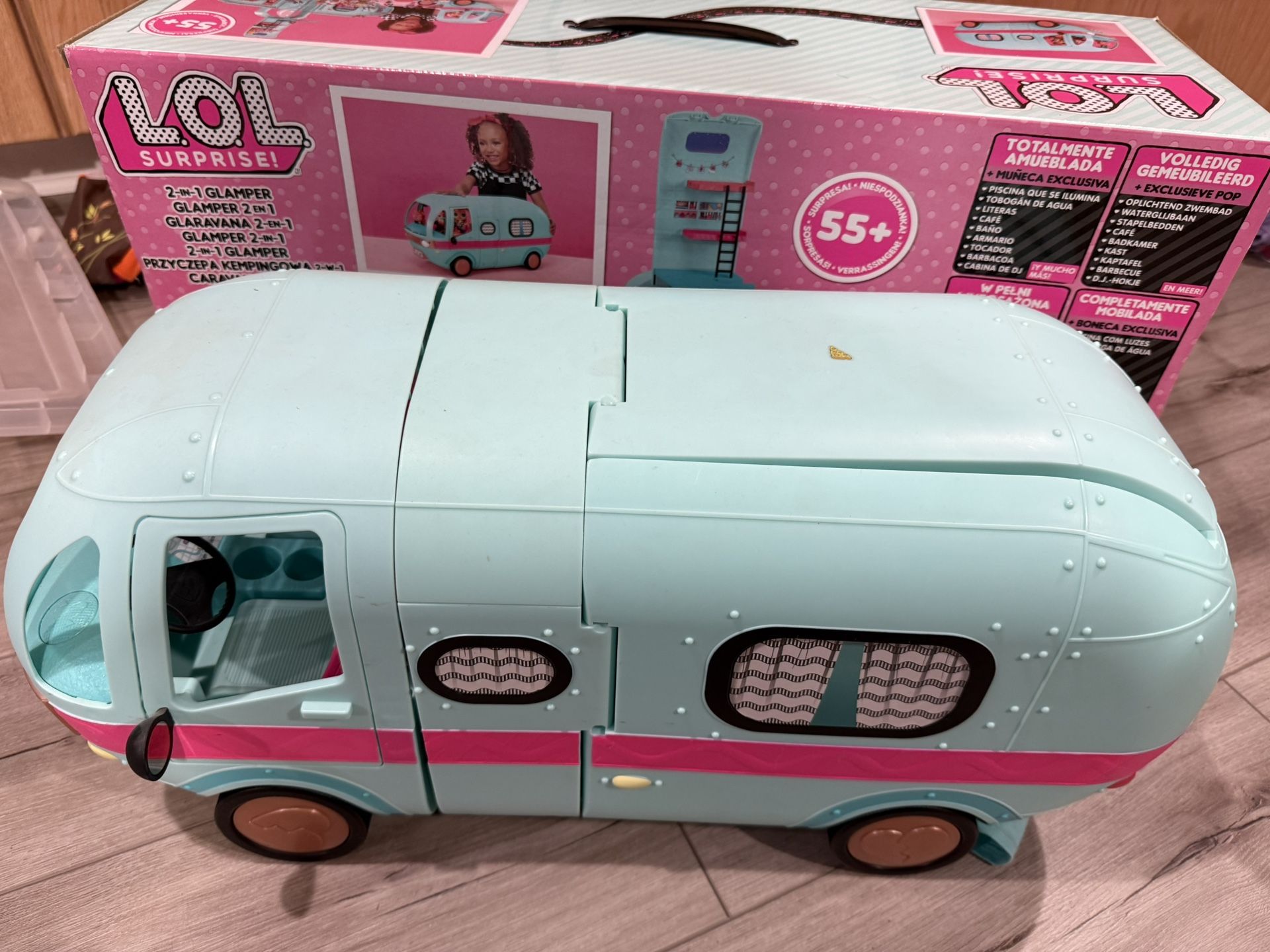 LOL Glamper Camper Van With Box