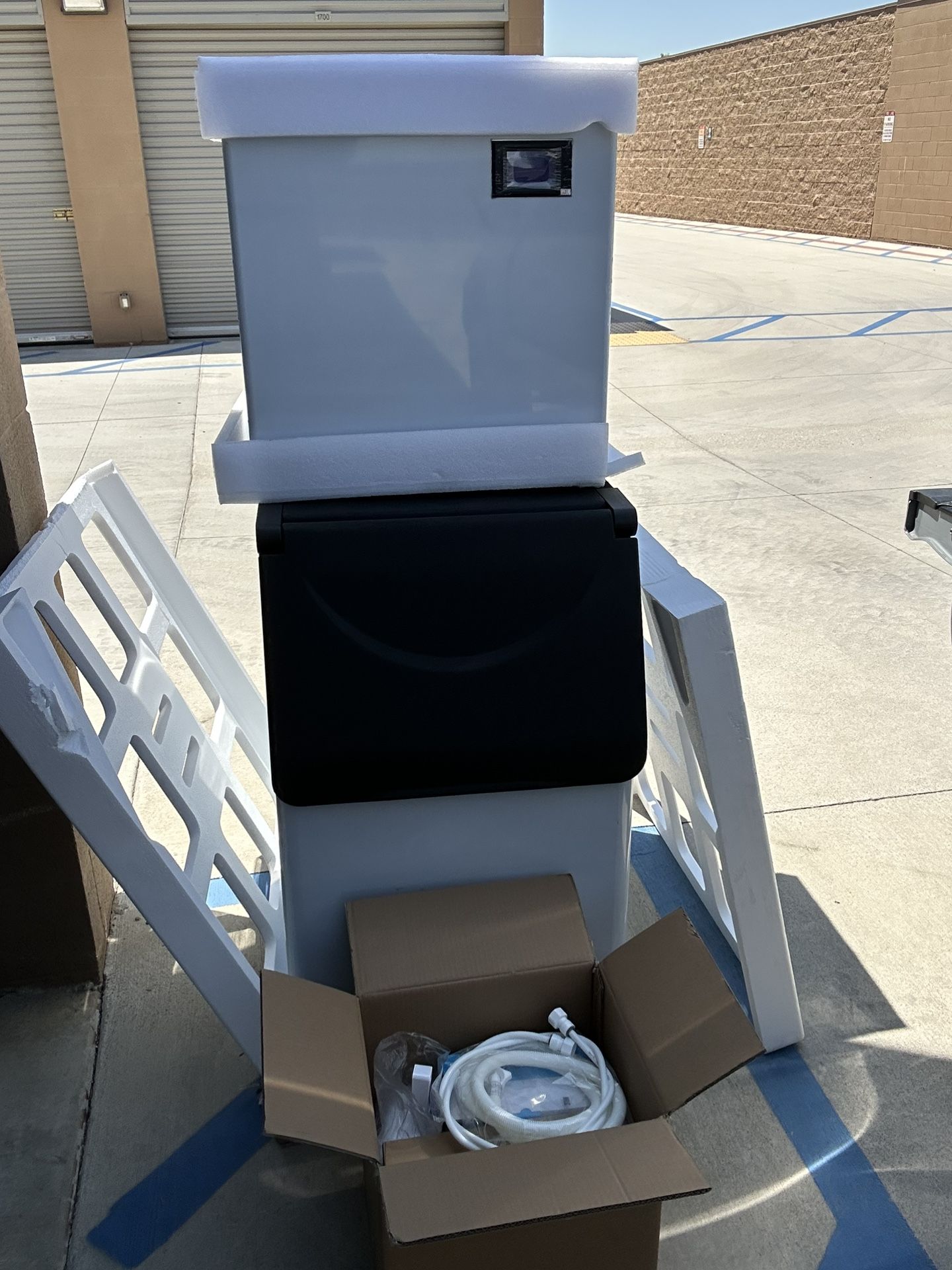 Commercial Ice Maker