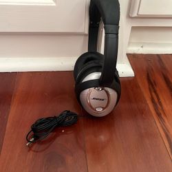 Bose QuietComfort 15 WIRED Headphones 