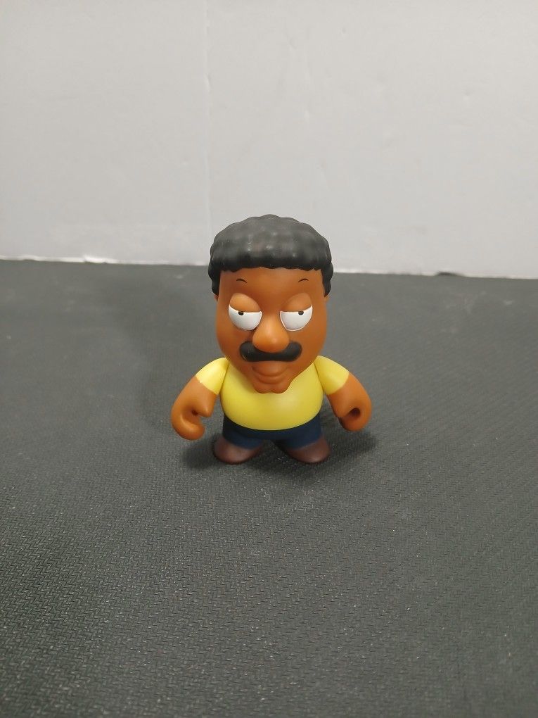 Kidrobot FAMILY GUY Mini Series 1 CLEVELAND BROWN 3" Vinyl Figure 2010