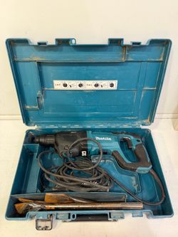 Makita HR2621 rotary hammer drill 120v