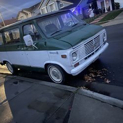 1970s G10 Shorty Van