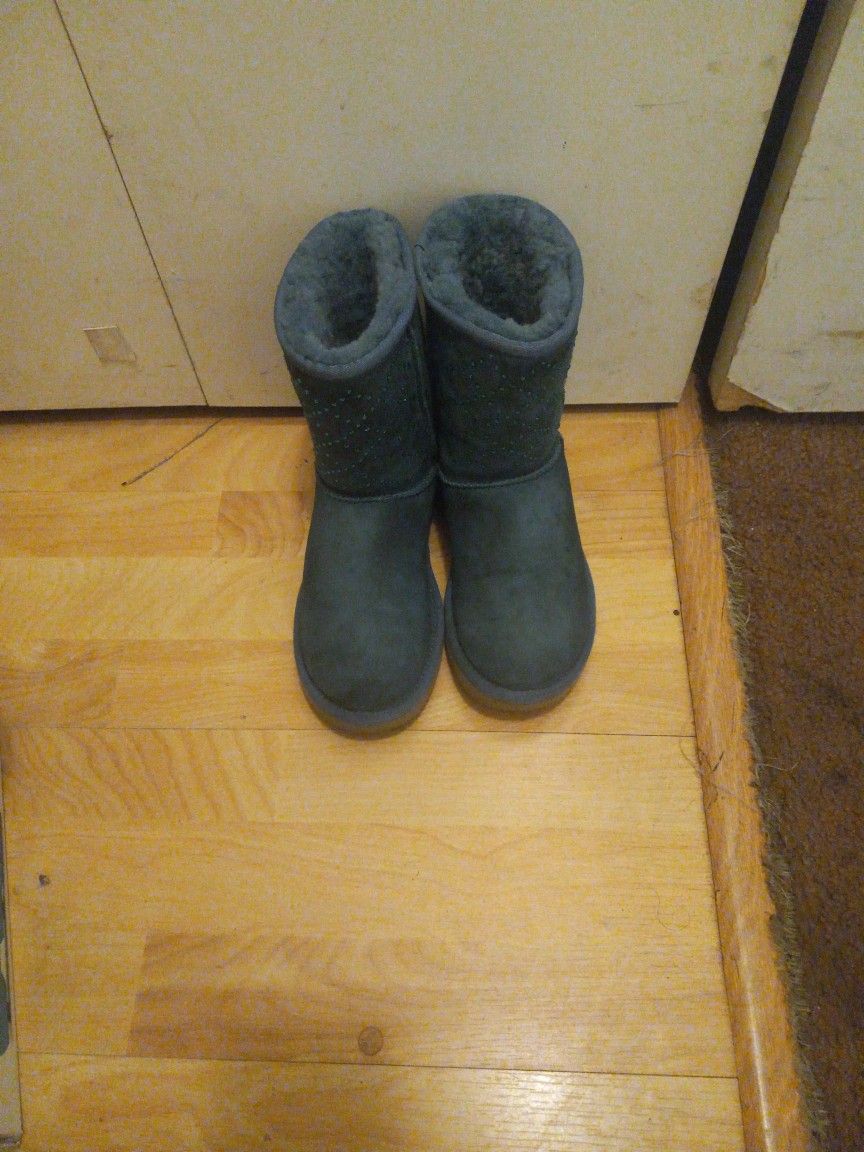 Boots UGG