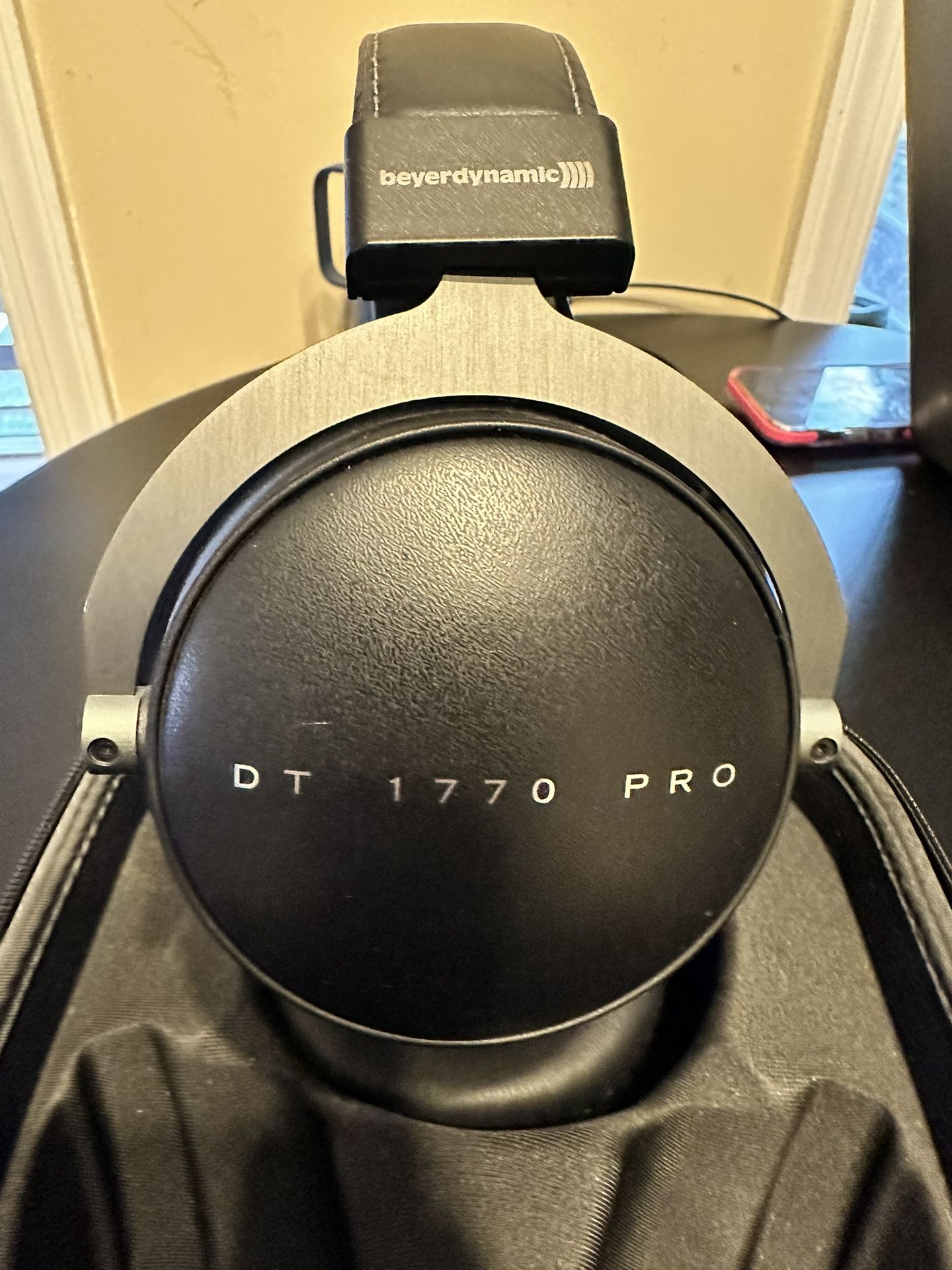 beyerdynamic DT 1770 Pro Studio Headphone