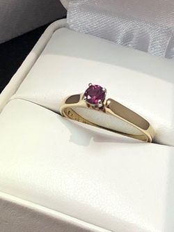 RHODALITE GARNET SOLID GOLD RING
