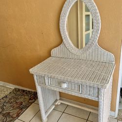 Wicker Vanity With Mirror 