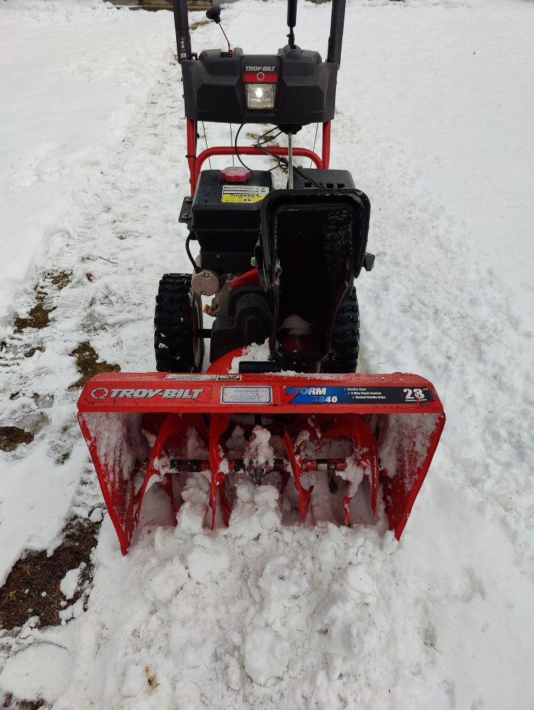 Snow Blower 